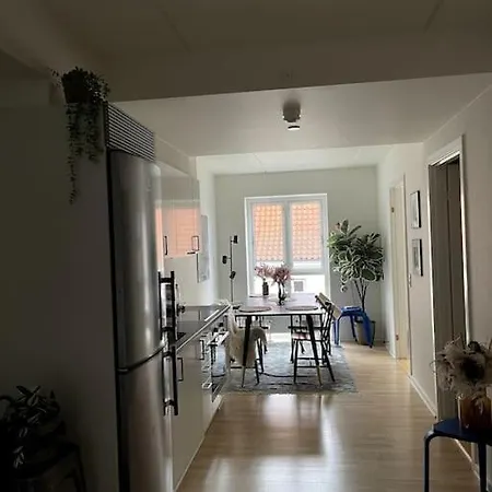 Moderne Lejlighed I Hjertet Af C
